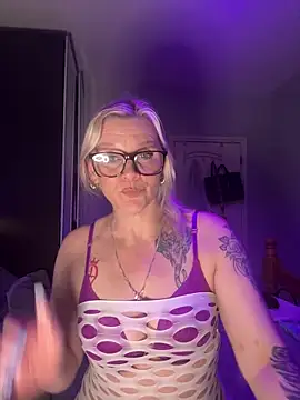 Curvy-Cleo online show from 02/02/26, 07:46