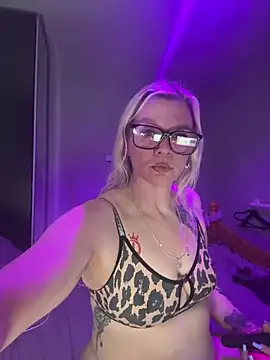 Curvy-Cleo online show from 02/11/26, 09:03