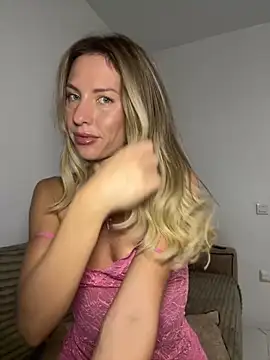 VelvetVabe online show from 10/03/25, 08:21