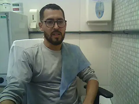 Snapshot of pdasgyn chatting on 07/06/26, 02:46 pdasgyn online show from 07/06/26, 02:46