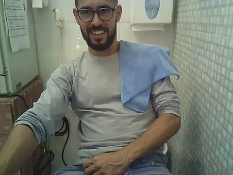 pdasgyn online show from 10/16/25, 12:35