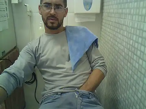 pdasgyn online show from 09/18/25, 04:54