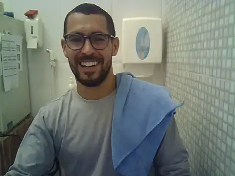 pdasgyn online show from 09/24/25, 01:17