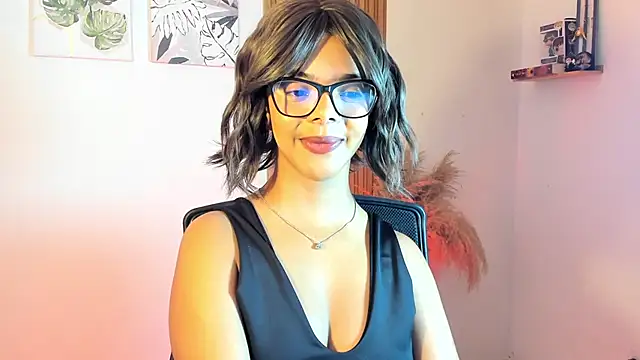 Snapshot of Milabrown_ chatting on 10/09/25, 06:19 Milabrown online show from 10/09/25, 06:19
