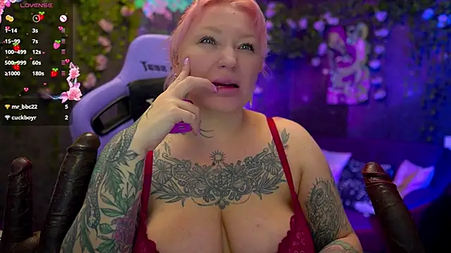 BlackedBarbie online show from 10/25/25, 01:12