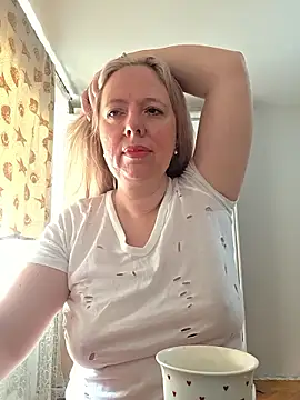 Irina3718 online show from 03/28/26, 07:31