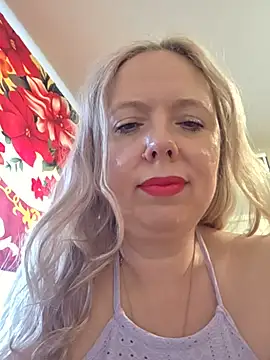 Snapshot of Irina3718 chatting on 07/12/26, 09:54 Irina3718 online show from 07/12/26, 09:54