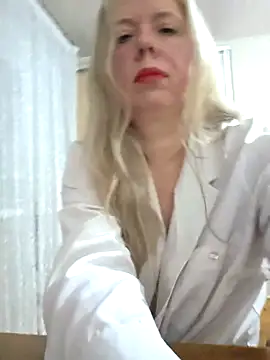 Irina3718 online show from 02/08/26, 04:15