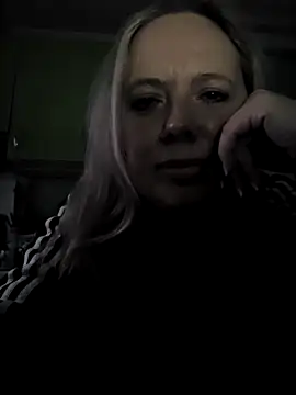 Snapshot of Irina3718 chatting on 12/14/25, 02:00 Irina3718 online show from 12/14/25, 02:00