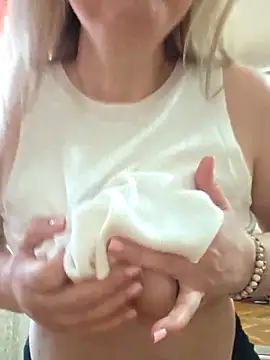 Irina3718 online show from 04/05/26, 11:39