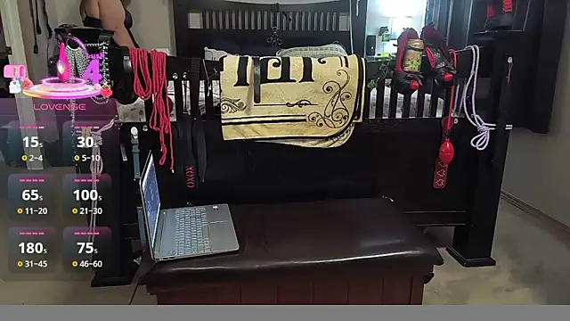 KinkyBratandDaddy online show from 10/04/25, 02:57