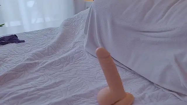 Snapshot of Eva_Roose chatting on 02/04/25, 09:49 Eva Roose online show from 02/04/25, 09:49