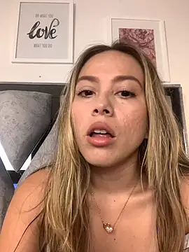 valery and Dani  online show from 11/27/25, 07:58