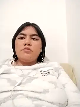 IrisMitchell  online show from 03/22/25, 04:03