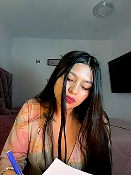 Tania rendon online show from 11/08/25, 10:08