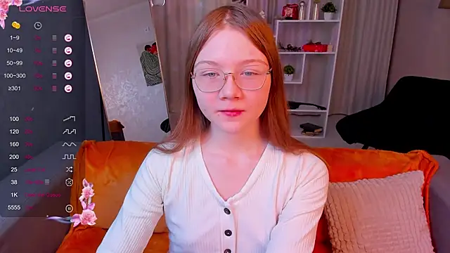 Snapshot of luv_tessa chatting on 01/07/26, 01:43 luv tessa online show from 01/07/26, 01:43