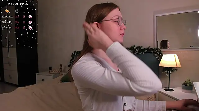 luv tessa online show from 12/20/25, 01:41