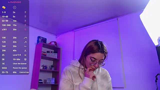 Soy mangx online show from 10/15/25, 03:16