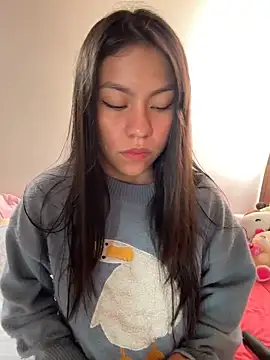 Snapshot of -Selene- chatting on 02/16/26, 07:23 -Selene- online show from 02/16/26, 07:23