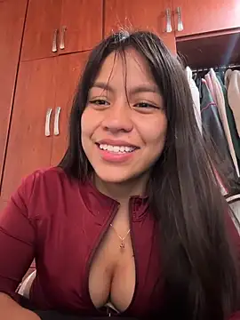 -Selene- online show from 05/17/26, 08:09