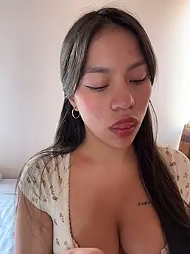 Snapshot of -Selene- chatting on 07/10/26, 06:08 -Selene- online show from 07/10/26, 06:08