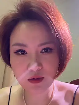 Baby-youyou online show from 11/27/25, 02:17