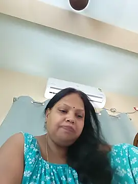 Snapshot of Arohi35 chatting on 06/21/26, 01:44 Arohi35 online show from 06/21/26, 01:44