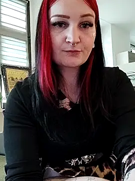 TiffiChantiT2 online show from 05/15/26, 11:08