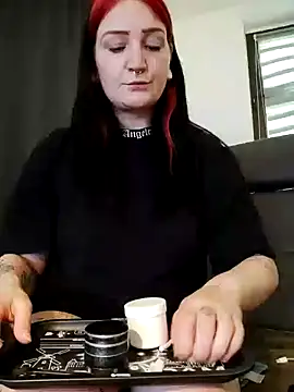 TiffiChantiT2 online show from 05/10/26, 05:04