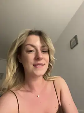 AnnastasiaMills online show from 05/24/26, 07:47
