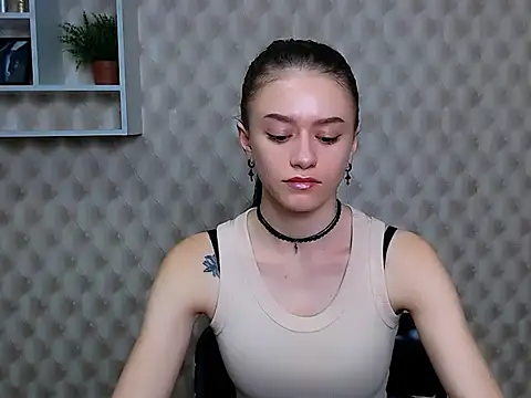 LanaTey online show from 11/07/25, 10:09