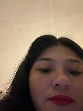 Snapshot of Guadalupe_Lopez chatting on 05/13/26, 11:06 Guadalupe Lopez online show from 05/13/26, 11:06