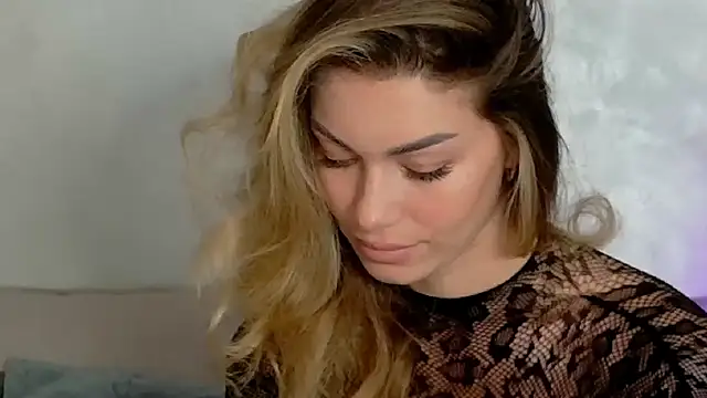 SweetDarling7 online show from 10/04/25, 08:49