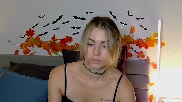 SweetDarling7 online show from 10/29/25, 05:01