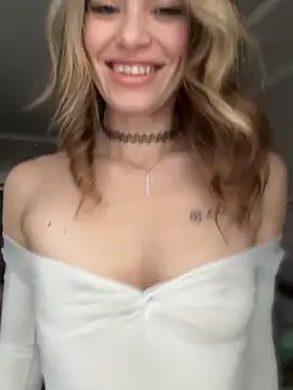 SweetDarling7 online show from 03/06/26, 01:39