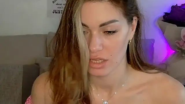 SweetDarling7 online show from 03/08/26, 01:03