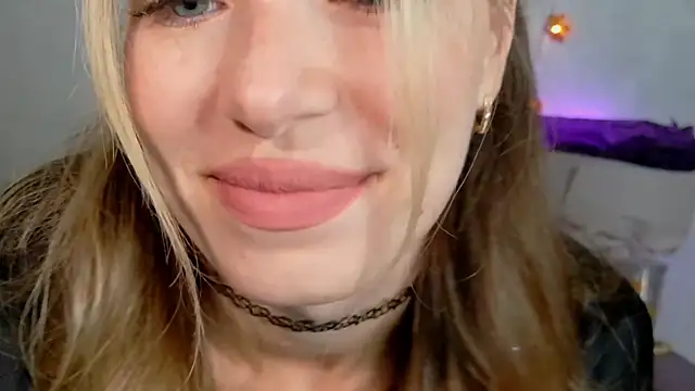 SweetDarling7 online show from 09/28/25, 09:27