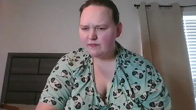 FantasyWifeBri online show from 11/28/25, 06:19