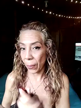 Lady Lolla11 online show from 04/11/26, 08:45