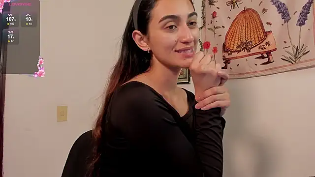 Gabee7  online show from 10/31/25, 02:57