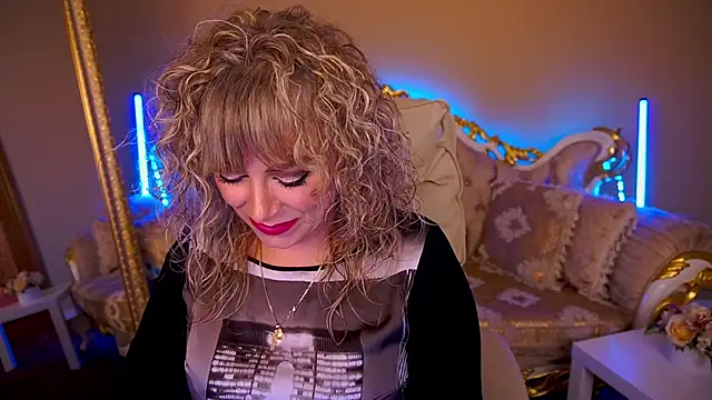 CandyLadyyy online show from 09/25/25, 08:26