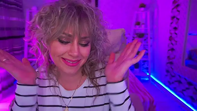 CandyLadyyy online show from 04/05/26, 08:37