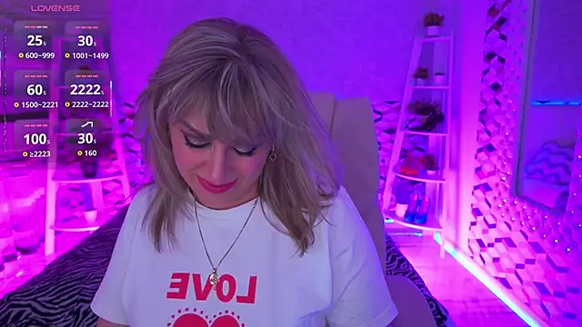 CandyLadyyy online show from 05/25/26, 08:29