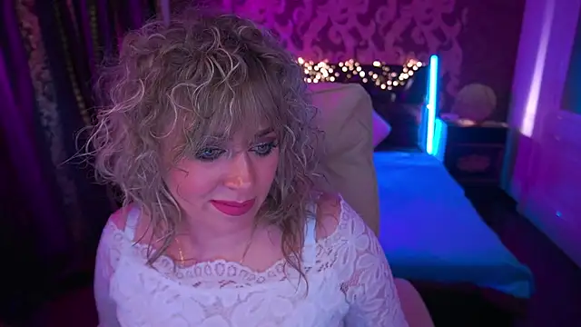 CandyLadyyy online show from 04/04/26, 10:38