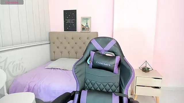 Tania Duque online show from 11/08/25, 02:20