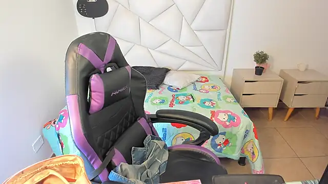 Tania Duque online show from 03/07/26, 02:33