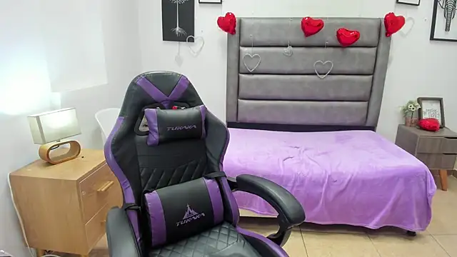 Tania Duque online show from 04/16/26, 03:02