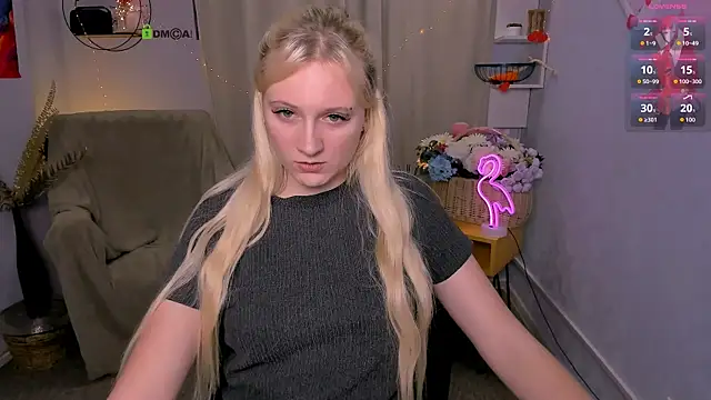 Snapshot of madam_uliis chatting on 02/25/26, 01:00 madam uliis online show from 02/25/26, 01:00