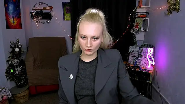 madam uliis online show from 01/06/26, 03:27