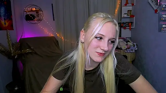 Snapshot of madam_uliis chatting on 04/02/26, 05:08 madam uliis online show from 04/02/26, 05:08